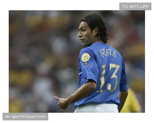 内斯塔与费迪南德在防守分工下出现侧重点转移趋势